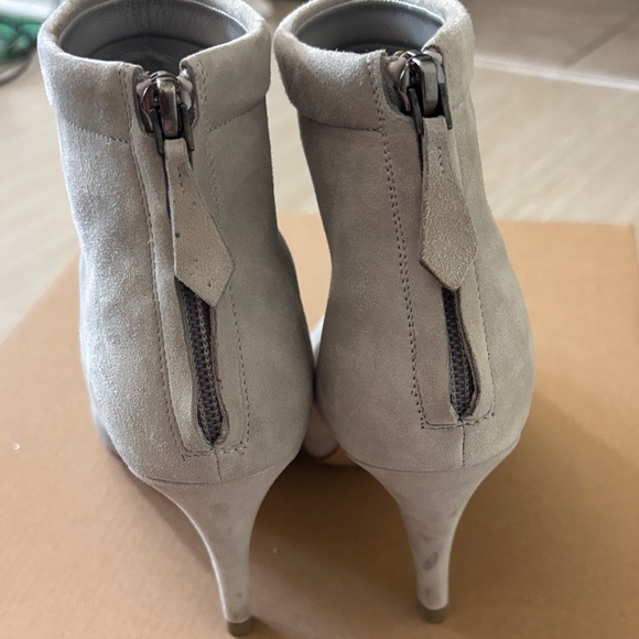 Nicholas Kirkwood Light Gray Ankle Boots - Picture 4 of 7